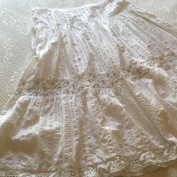 Tommy Hilfiger Dresses & Skirts - Tommy Hilfiger Petticoat Skirt